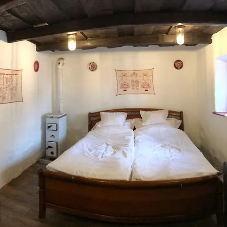 200 Eves Vendeghaz Hébergement de vacances Balatonalmádi