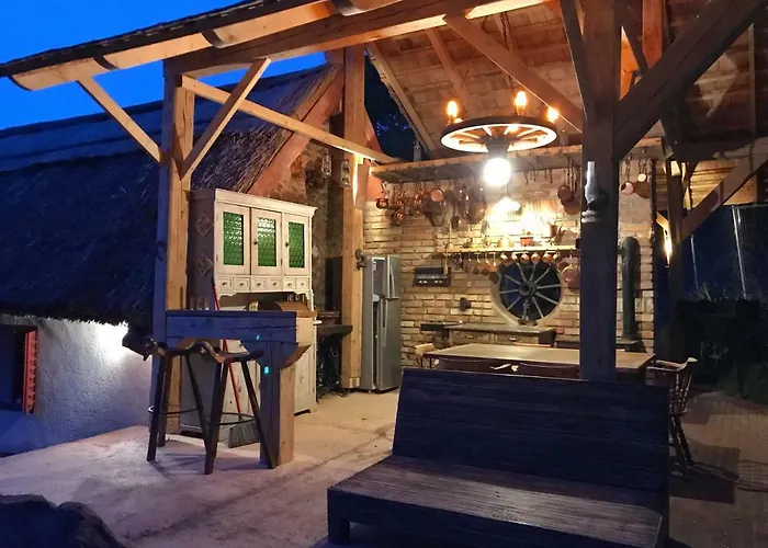 200 Eves Vendeghaz Dom wakacyjny